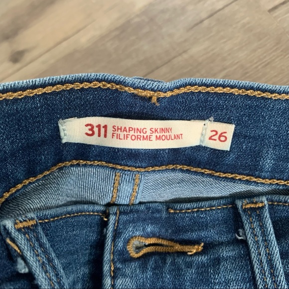 Levi 311 Jeans - Picture 3 of 3